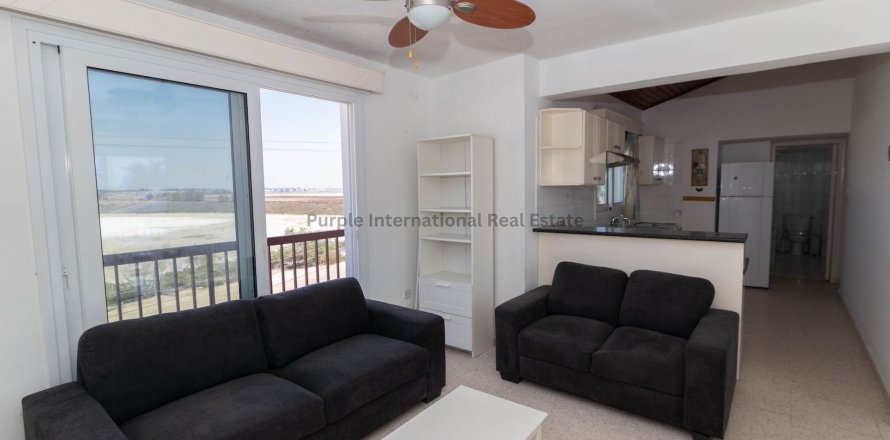 2 bedrooms Apartment in Meneou, Larnaka, Cyprus No. 37542