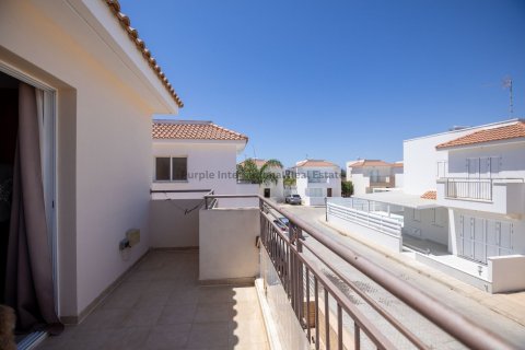 3 bedrooms Villa in Paralimni, Ammochostos,  No. 37543 19