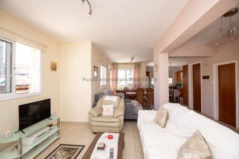 3 bedrooms Villa in Paralimni, Ammochostos,  No. 37543 6