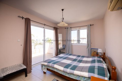 3 bedrooms Villa in Paralimni, Ammochostos,  No. 37543 16