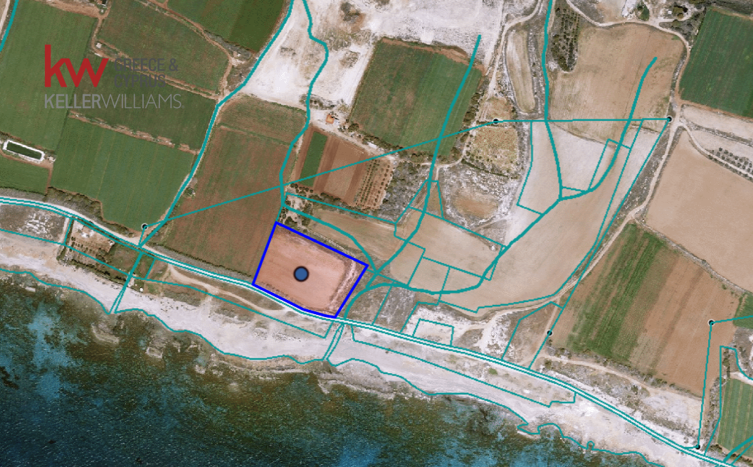 7558m2 Land in Ormideia, Larnaka, Cyprus No. 40178