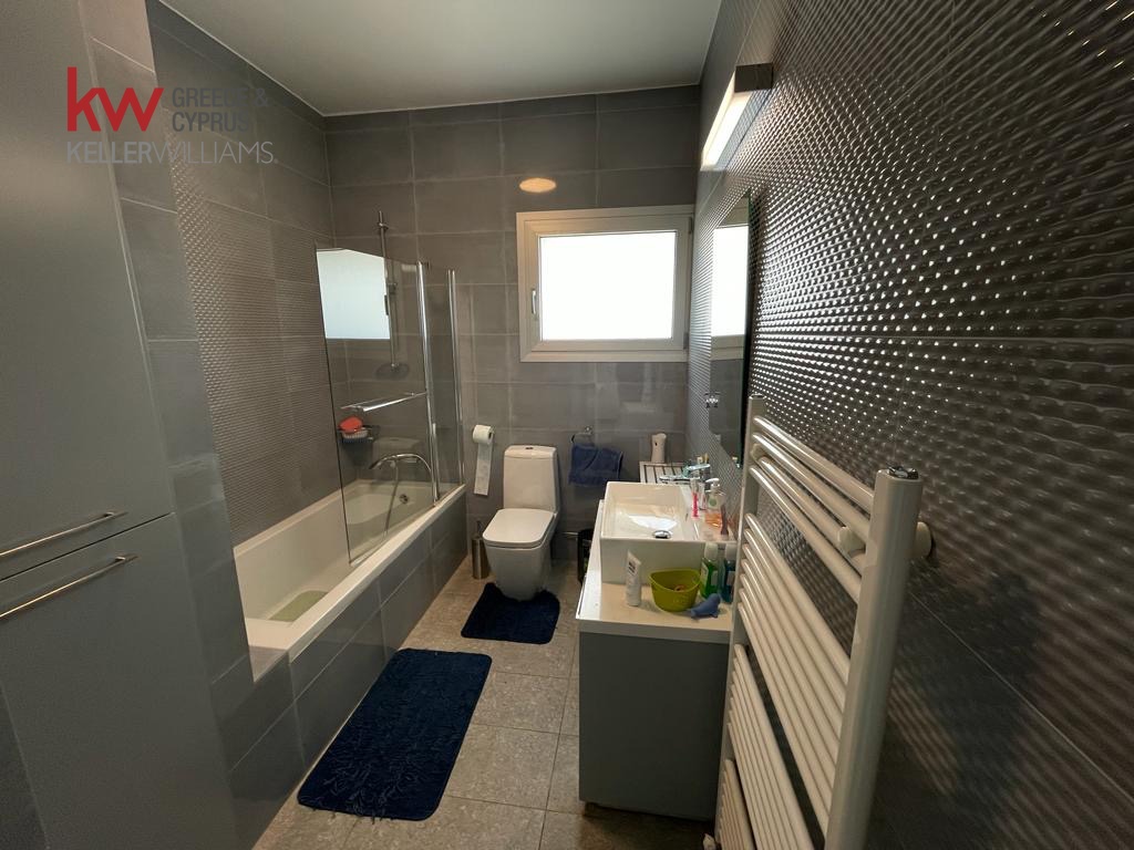 6 bedrooms Villa in Pyla, Larnaka, Cyprus No. 40183