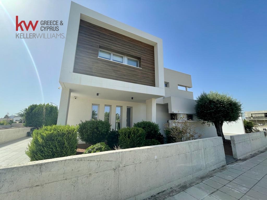 6 bedrooms Villa in Pyla, Larnaka, Cyprus No. 40183