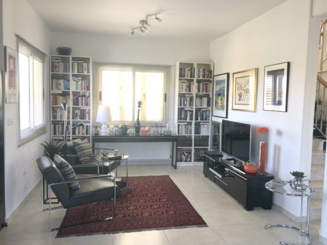 2 bedrooms Villa in Limassol, Cyprus No. 38362