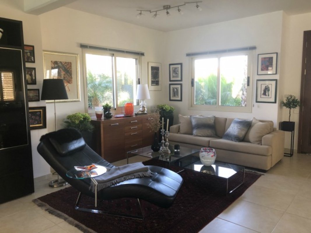 2 bedrooms Villa in Limassol, Cyprus No. 38362