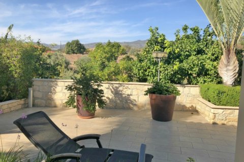 2 bedrooms Villa in Limassol,  No. 38362 15