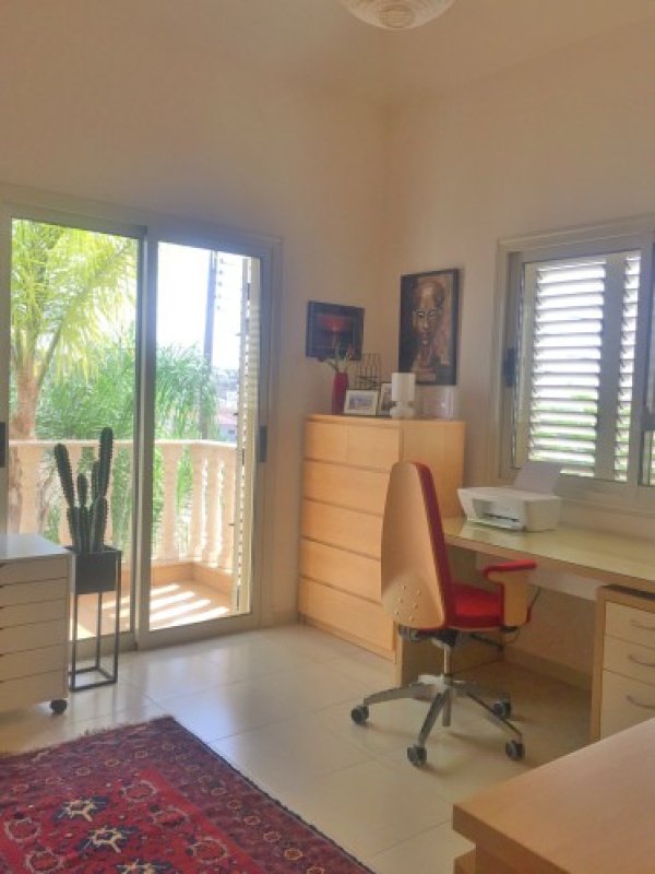 2 bedrooms Villa in Limassol, Cyprus No. 38362