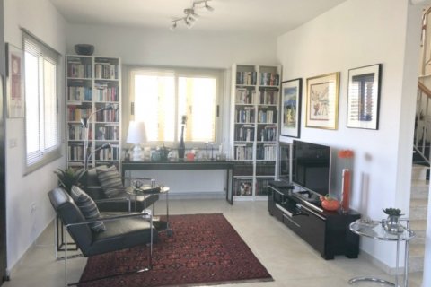 2 bedrooms Villa in Limassol,  No. 38362 7