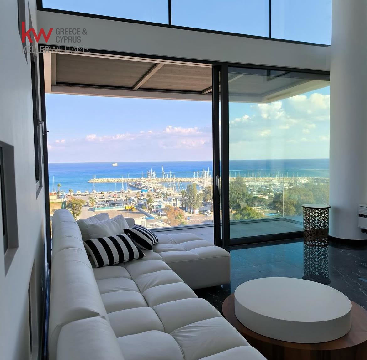 3 dormitorios Apartamento en Larnaca, Larnaka, Chipre No. 39890
