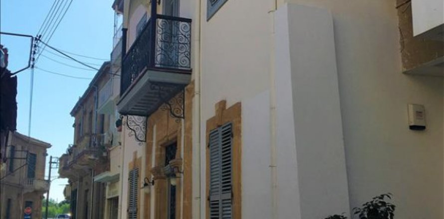 Studio Villa in Nicosia,  No. 38676