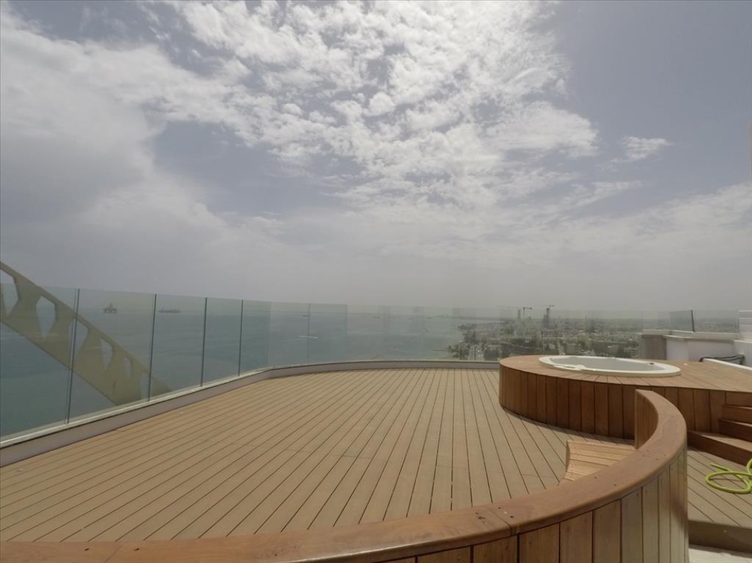3 bedrooms Apartment in Limassol, Cyprus No. 38674