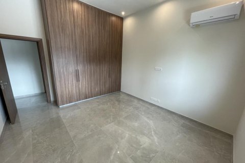 3 bedrooms Villa in Limassol,  No. 38677 11