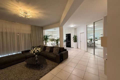 3 chambres Appartement à Germasogeia, Limassol,  No. 50404 4