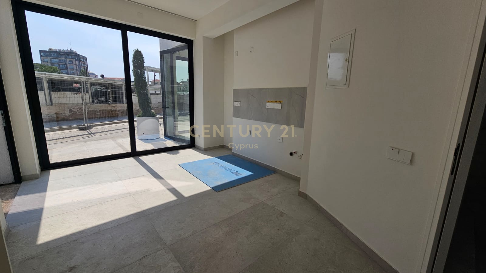 72m2 Office in Limassol, Cyprus No. 53561