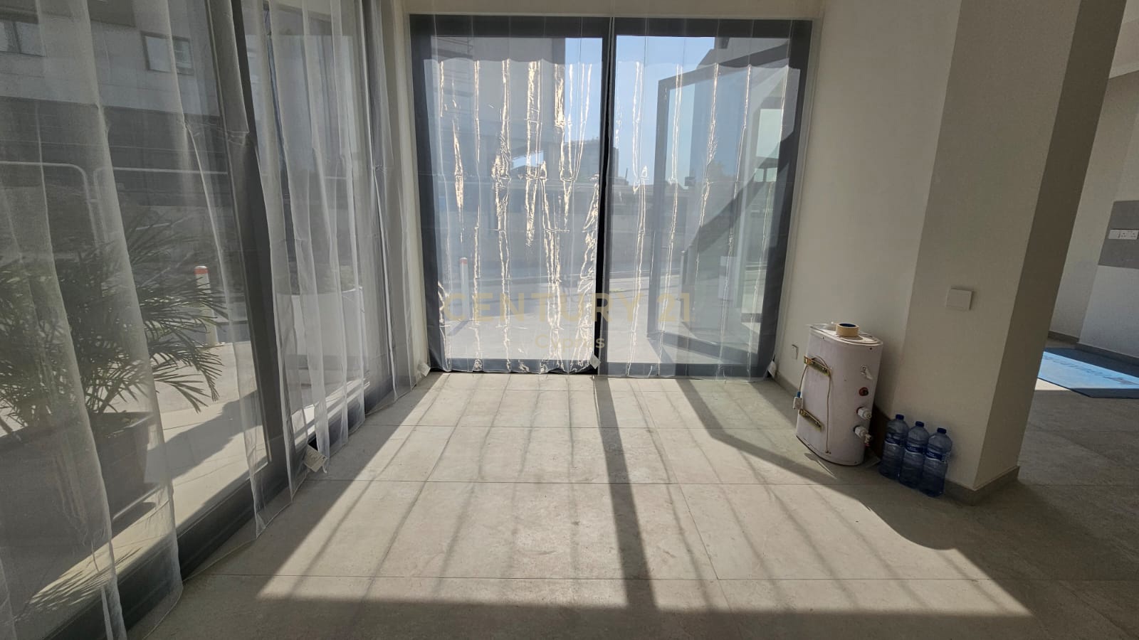 72m2 Office in Limassol, Cyprus No. 53561