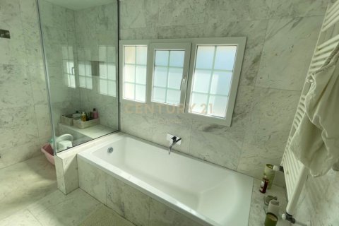 5 dormitorios Villa en Parekklisia, Limassol,  No. 55342 20