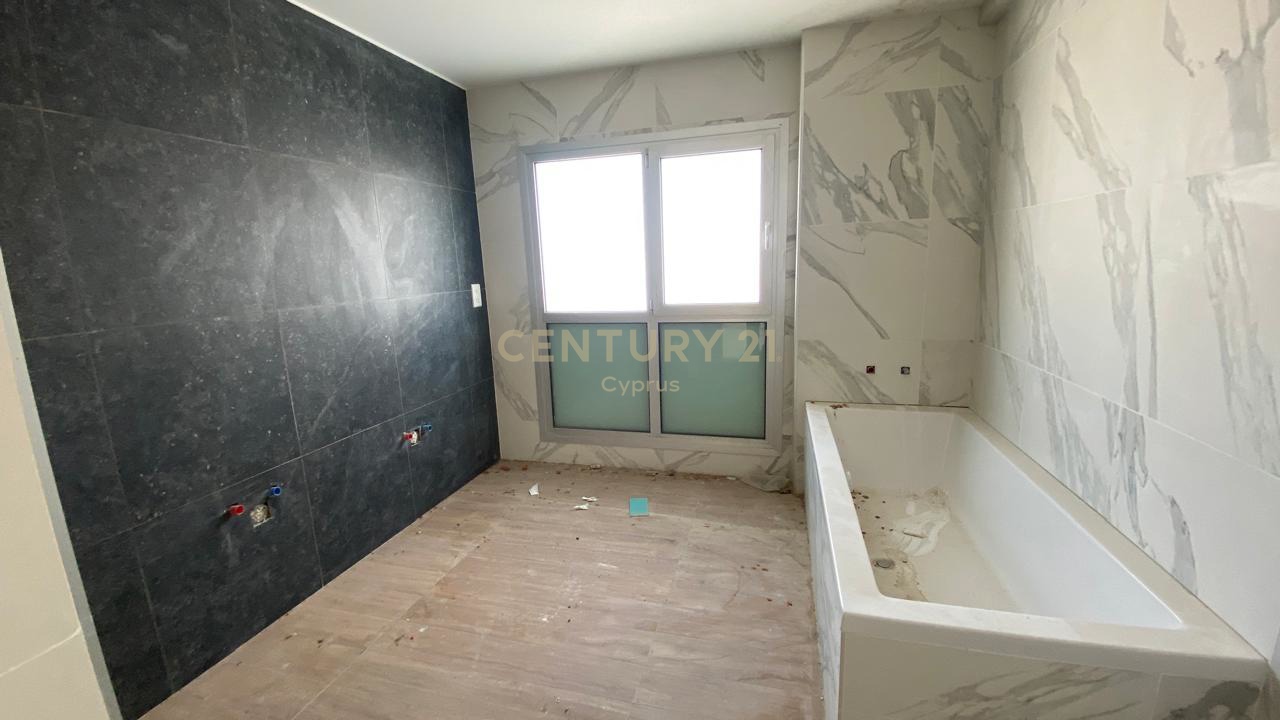 4 dormitorios Apartamento en Limassol, Chipre No. 55339