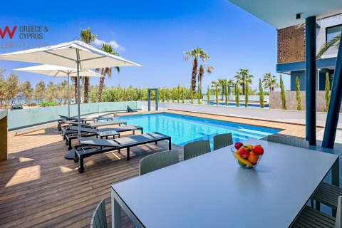 5 bedrooms Villa in Paralimni, Ammochostos,  No. 40336 14