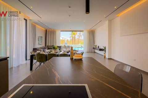 5 bedrooms Villa in Paralimni, Ammochostos,  No. 40336 15