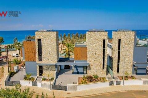 5 bedrooms Villa in Paralimni, Ammochostos,  No. 40336 2