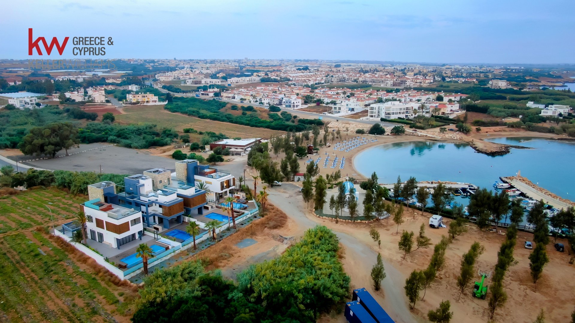 5 dormitorios Villa en Paralimni, Ammochostos, Chipre No. 40336