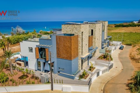 5 bedrooms Villa in Paralimni, Ammochostos,  No. 40336 3