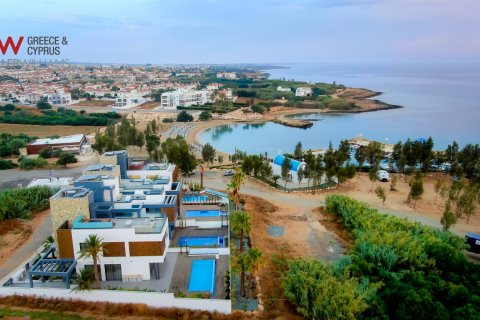 5 bedrooms Villa in Paralimni, Ammochostos,  No. 40336 10