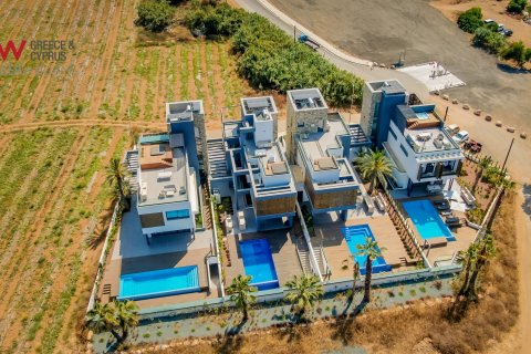 5 bedrooms Villa in Paralimni, Ammochostos,  No. 40336 6