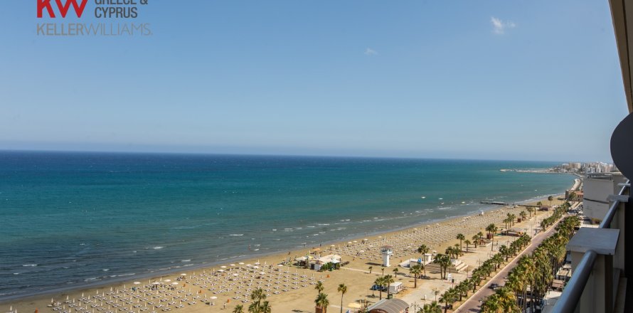 2 bedrooms Duplex in Larnaca, Larnaka,  No. 40335