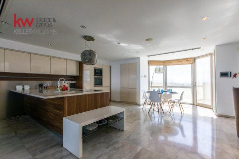 2 bedrooms Duplex in Larnaca, Larnaka,  No. 40335 7