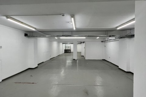 650m2 Shop in Larnaca, Larnaka,  No. 40338 9