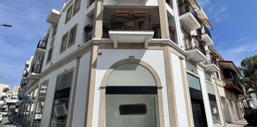 650m2 Shop in Larnaca, Larnaka,  No. 40338