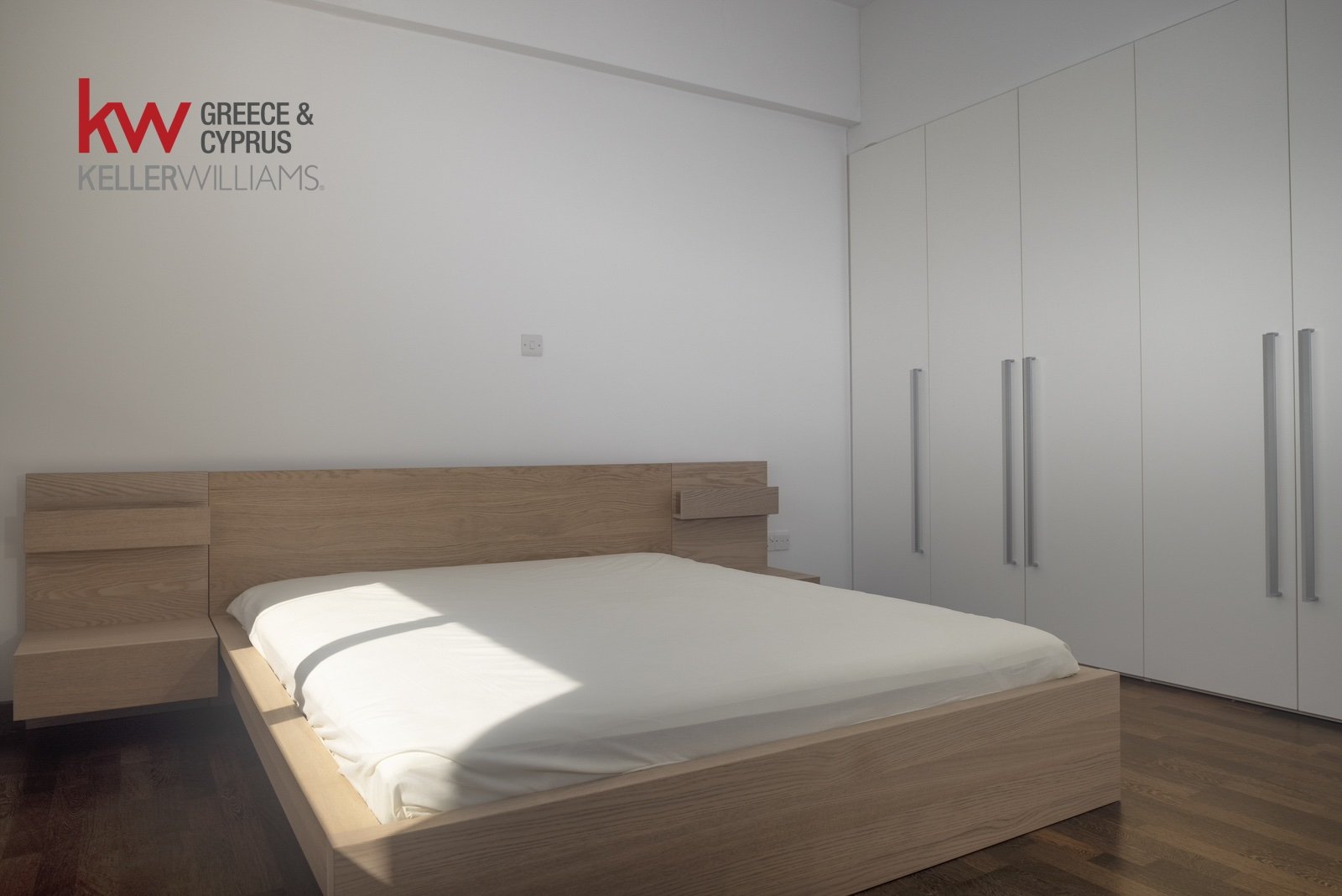 3 bedrooms Apartment in Larnaca, Larnaka, Cyprus No. 40337