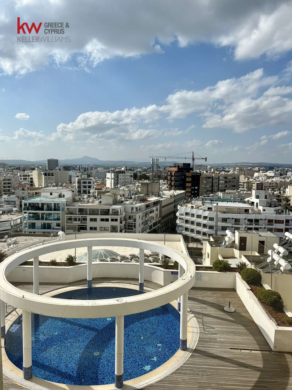 3 bedrooms Apartment in Larnaca, Larnaka, Cyprus No. 40337