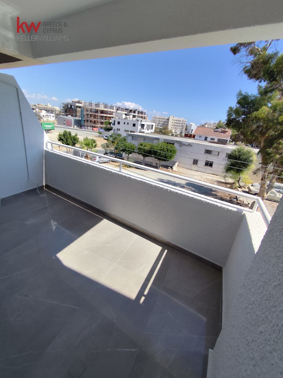 3 bedrooms Apartment in Larnaca, Larnaka, Cyprus No. 40127