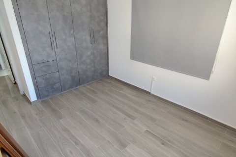 3 bedrooms Apartment in Larnaca, Larnaka, No. 40127 16