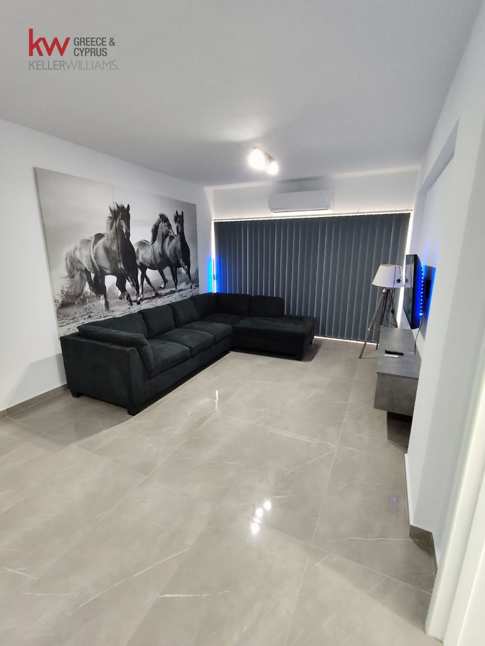 3 bedrooms Apartment in Larnaca, Larnaka, Cyprus No. 40127