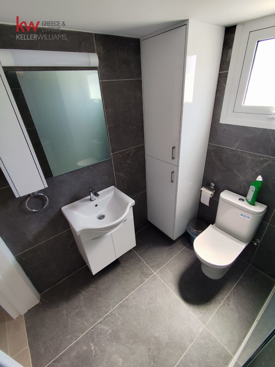 3 bedrooms Apartment in Larnaca, Larnaka, Cyprus No. 40127