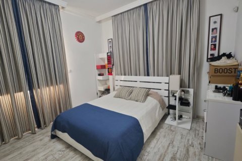 5 bedrooms Townhouse in Larnaka,  No. 40126 16