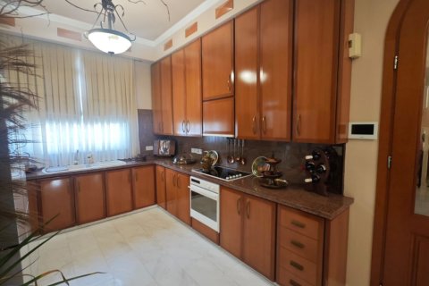 5 bedrooms Townhouse in Larnaka,  No. 40126 24