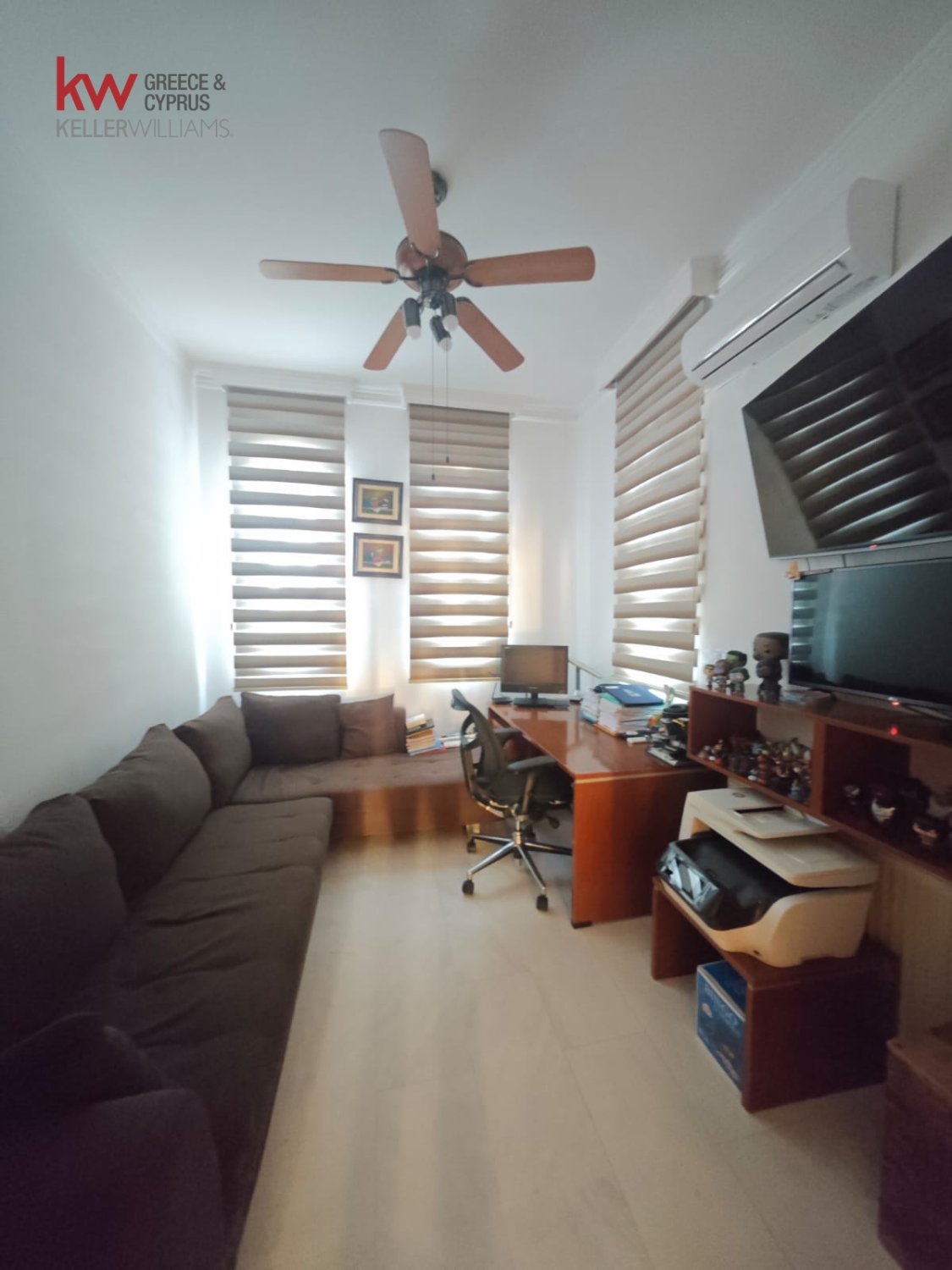 5 bedrooms Townhouse in Larnaka, Cyprus No. 40126
