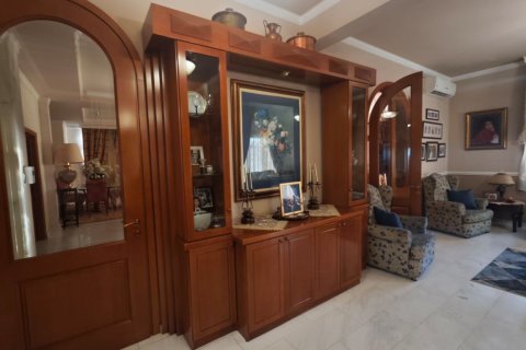 5 bedrooms Townhouse in Larnaka,  No. 40126 21