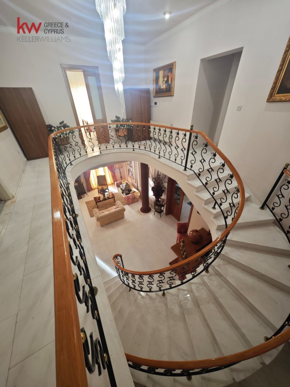 5 bedrooms Townhouse in Larnaka, Cyprus No. 40126