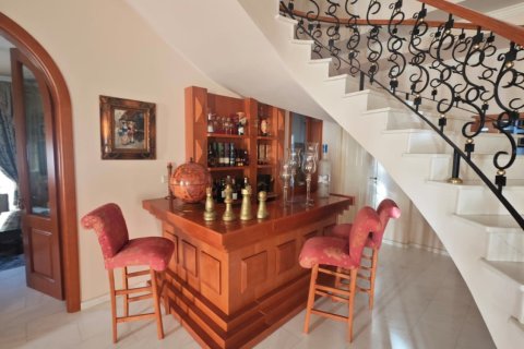 5 bedrooms Townhouse in Larnaka,  No. 40126 27