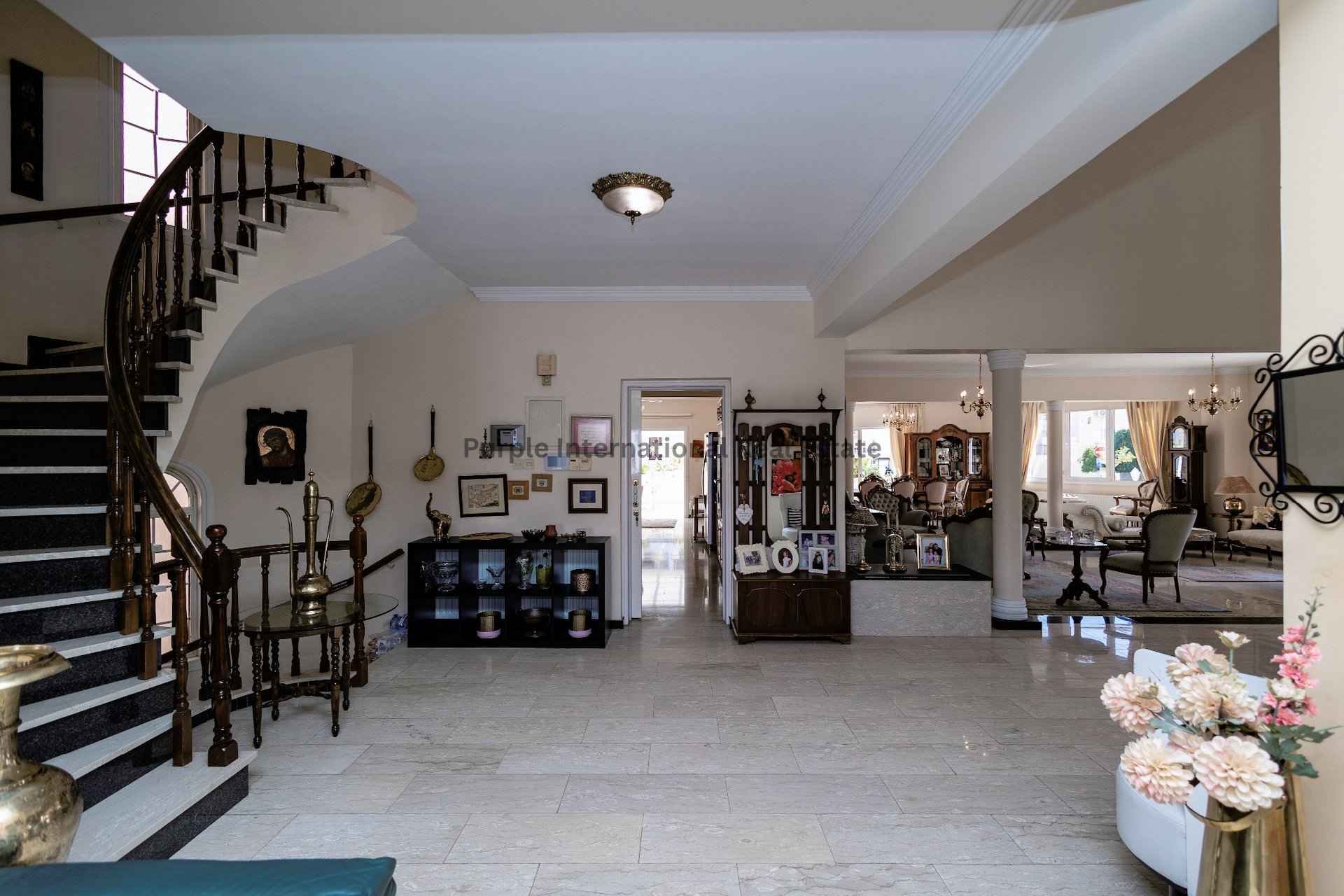 7 chambres Villa à Larnaca, Larnaka, Chypre No. 35058
