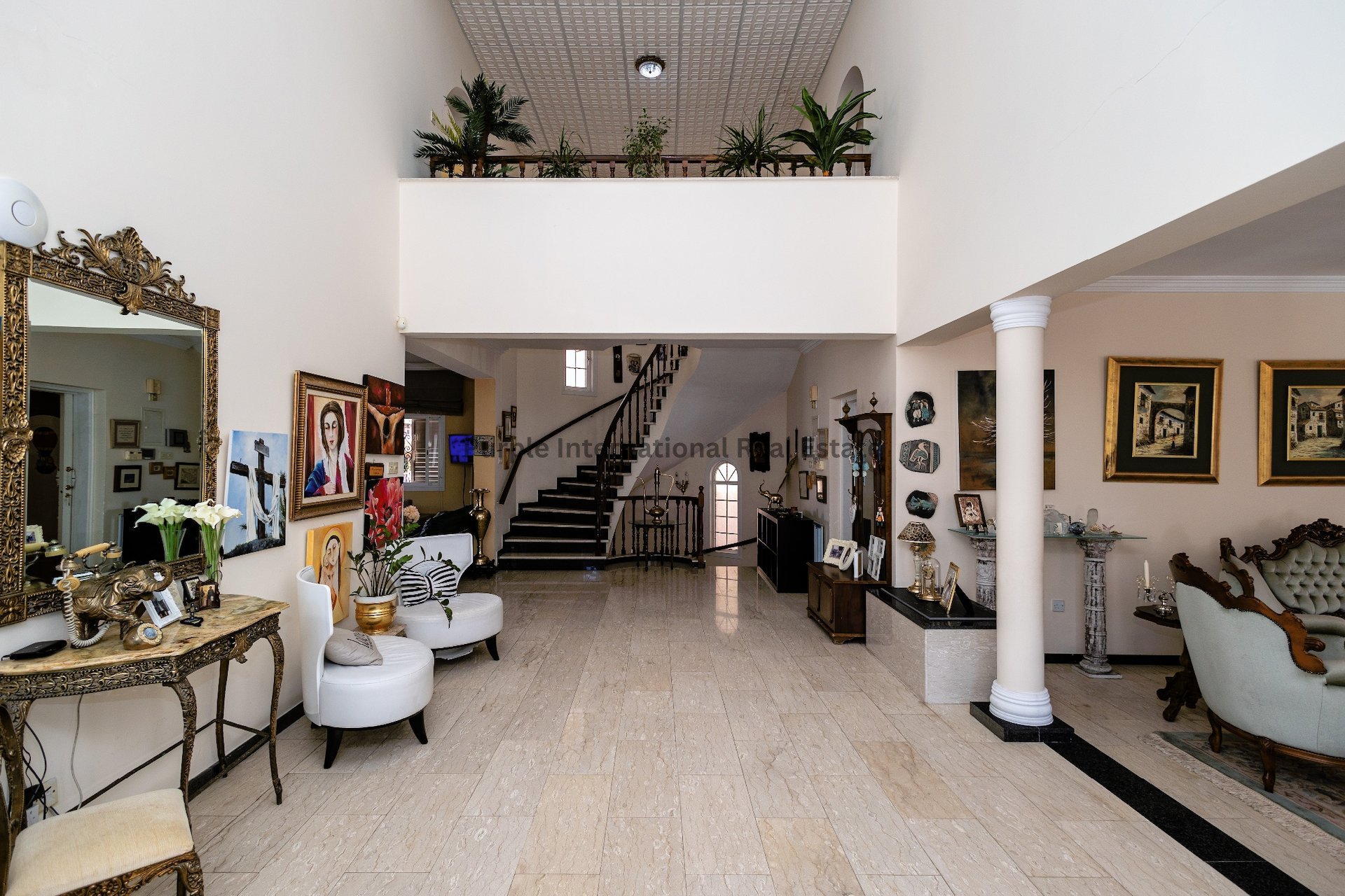 7 chambres Villa à Larnaca, Larnaka, Chypre No. 35058