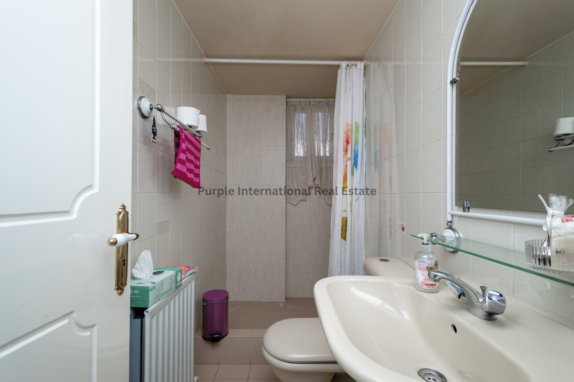7 chambres Villa à Larnaca, Larnaka, Chypre No. 35058