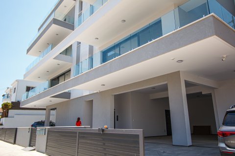 2 bedrooms Apartment in Agios Athanasios, Limassol,  No. 48136 3