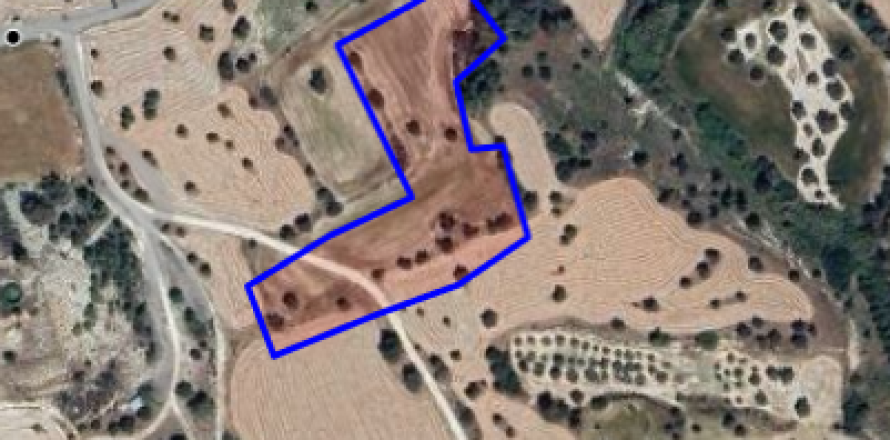 10703m2 Land in Anglisides, Larnaka,  No. 40571