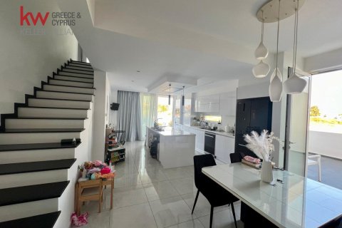 3 bedrooms Townhouse in Larnaka,  No. 40575 6